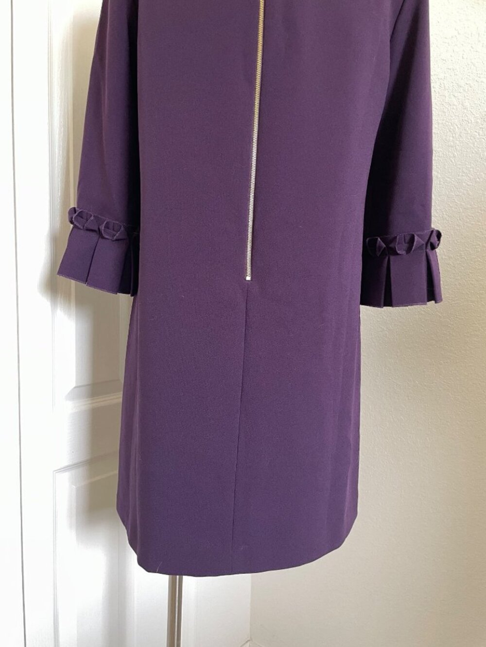 Tahari ASL Embellished Neck Stretch Crepe Mini Dress Pleated Bell Sleeves 10 - Picture 10 of 13